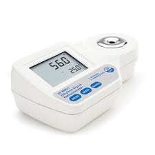 HANNA HI 96831 Réfractomètre numérique compact pour la mesure de l éthylène glycol